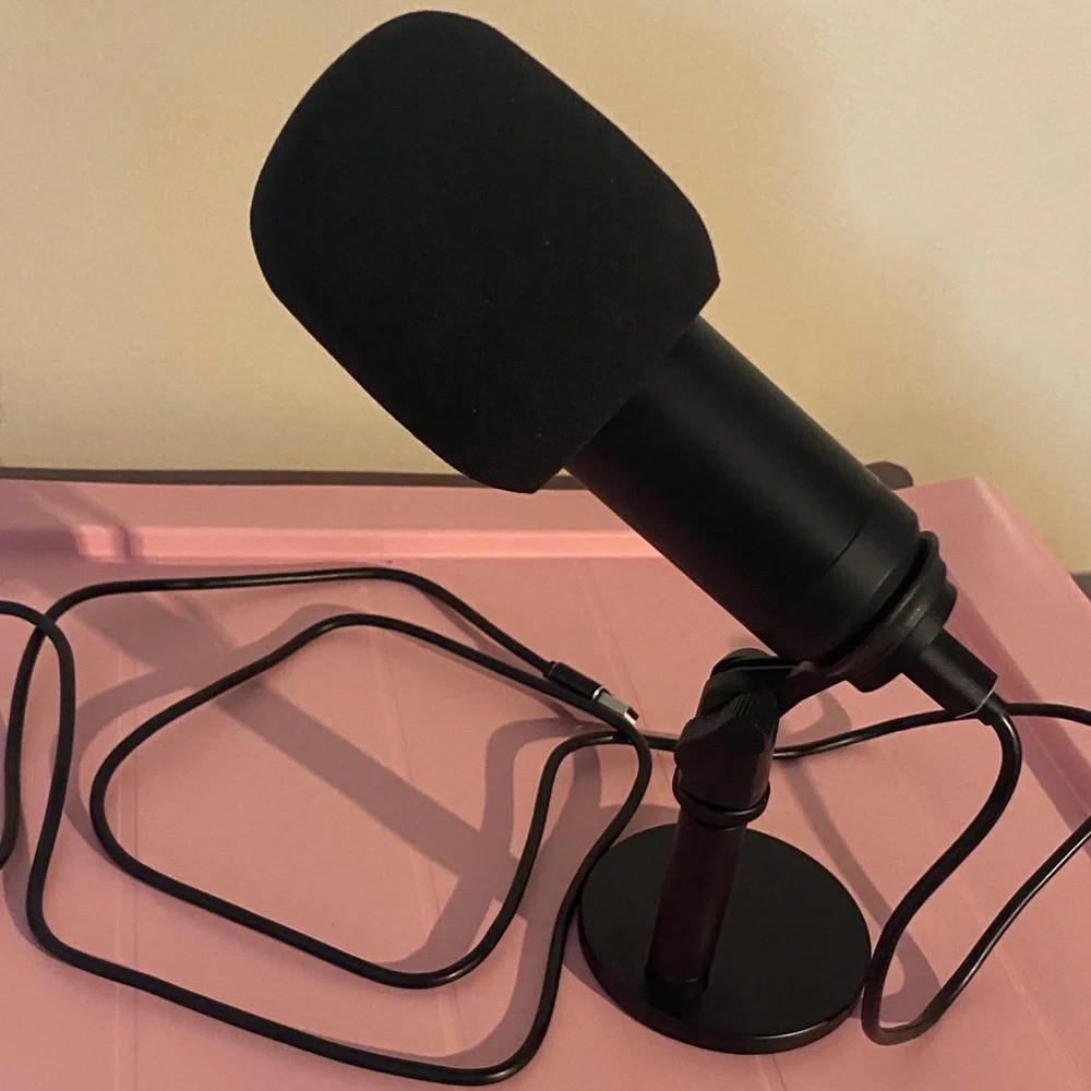Black USB Microphone